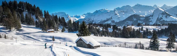 Beautiful Winter Landscape Wooden Hut Mythenregion Ski Resort Ibergeregg Switzerland — Stock Photo, Image