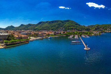 Como Gölü üzerinde Como şehir İtalyan bölgesi Lombardy, İtalya, Avrupa dağlarla çevrili