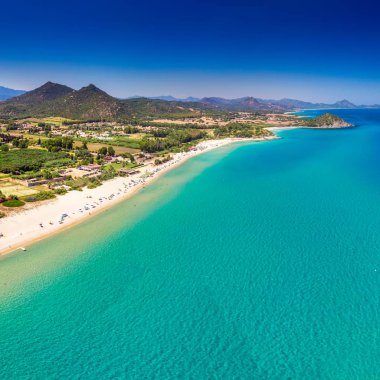 Sardunya adasında Costa Rei yakınlarındaki Cala Sinzias Plajı, Sardinya, Italya