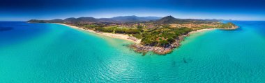 Sardunya adasında Costa Rei yakınlarındaki Cala Sinzias Plajı, Sardinya, Italya