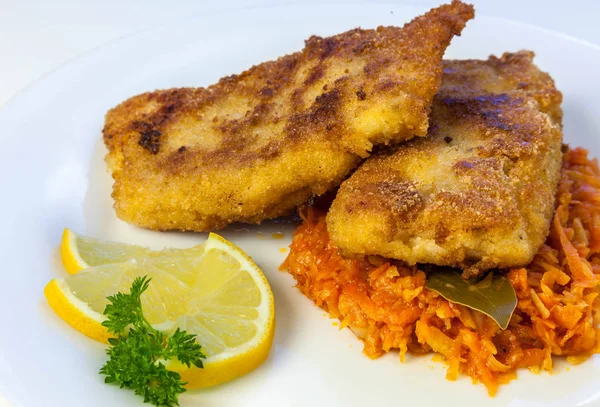 Traditionelles Polnisches Festgericht Fisch Auf Griechisch Kabeljau Mit Gemüse — Stockfoto