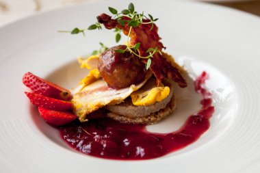 Marine Gine nehirlerdeki portakal, limon, badem özü ve otlar