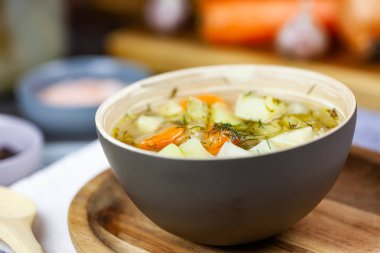 Salatalık turşusu ile salatalık çorbası