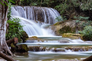 Huai Mae Khamin şelale mi en popüler Khuean Srinagarindra Milli Parkı Kanchanaburi'deki/daki oteller. Tayland