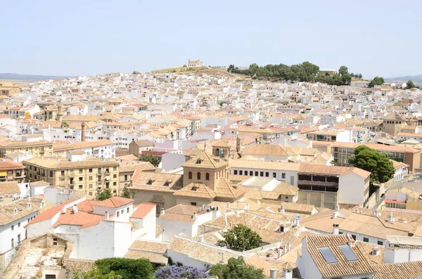 グラナダ アンダルシア スペインのマラガ県の都市の Almenillas の観点から都市の景観 — ストック写真