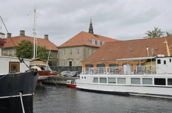 Kodaň Dánsko Září 2018 Velké Lodě Kanálu Centrální Kodaň Dánsko — Stock fotografie