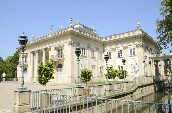 Palác Vodě Královské Lázně Park Park Nachází Centru Města Varšava — Stock fotografie