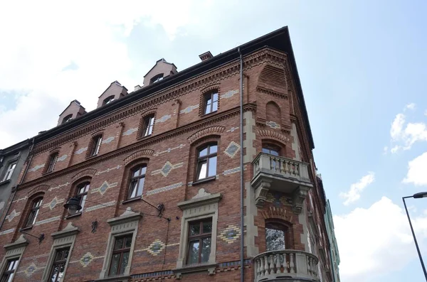  Tuğla bina şehir merkezi, Krakow, Polonya kahverengi.