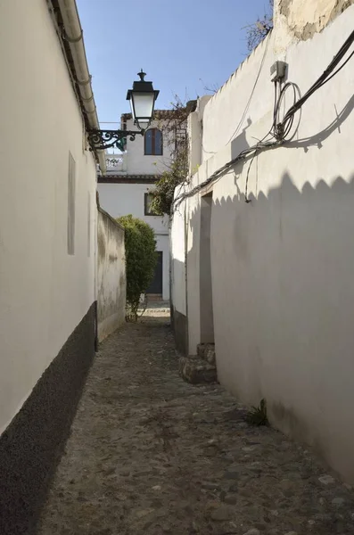 Calle Piedra Estrecha Barrio Morisco Medieval Del Albaicín Granada Andalucía —  Fotos de Stock