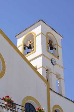 Çan kulesinde Benahavis
