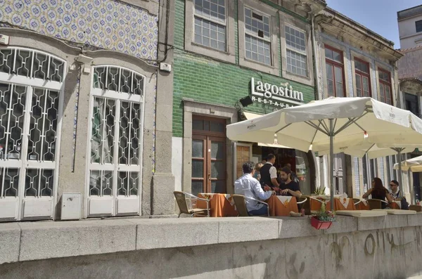 Außenrestaurant in Porto — Stockfoto