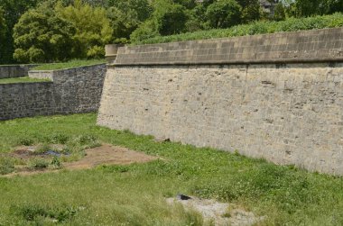 Pamplona'da fort duvarı
