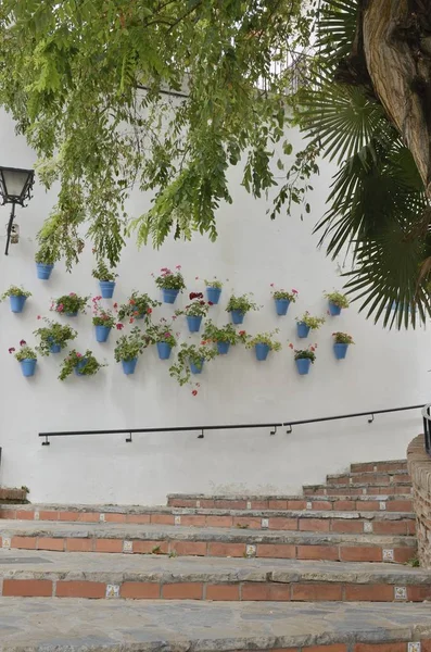 Escaleras en el casco antiguo de Marbella — Foto de Stock