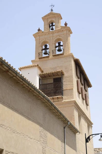 Glockenturm in Vorzeit — Stockfoto
