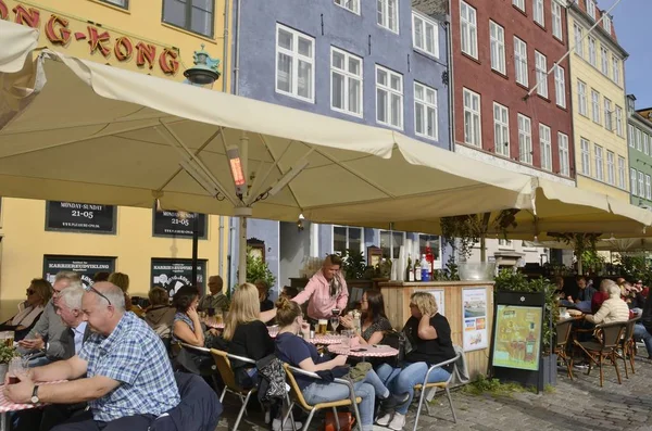 Kopenhag 'da açık hava restoranları — Stok fotoğraf
