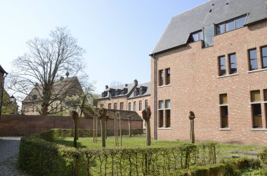 Leuven Beguinage 'deki tuğla binalar