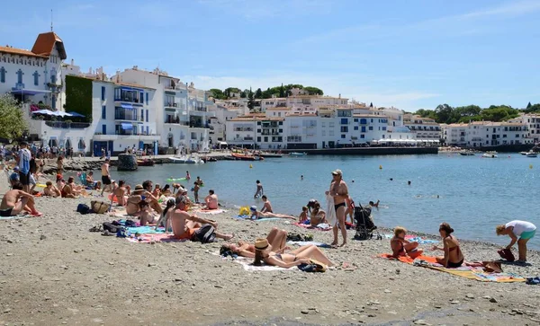 Cadaques Spain July 2017 People Summer Day Coastal Village Cadaques — Stock Photo, Image