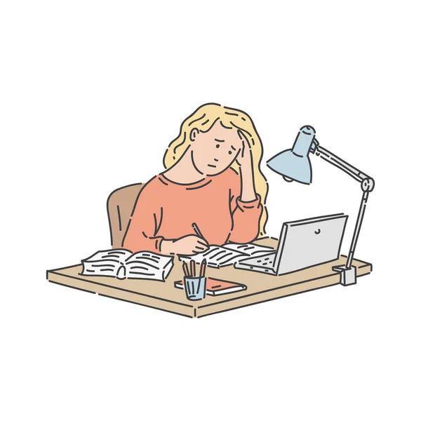Стрессовая студентка сидит за столом с ноутбуком и тетрадью и учится . — стоковый вектор