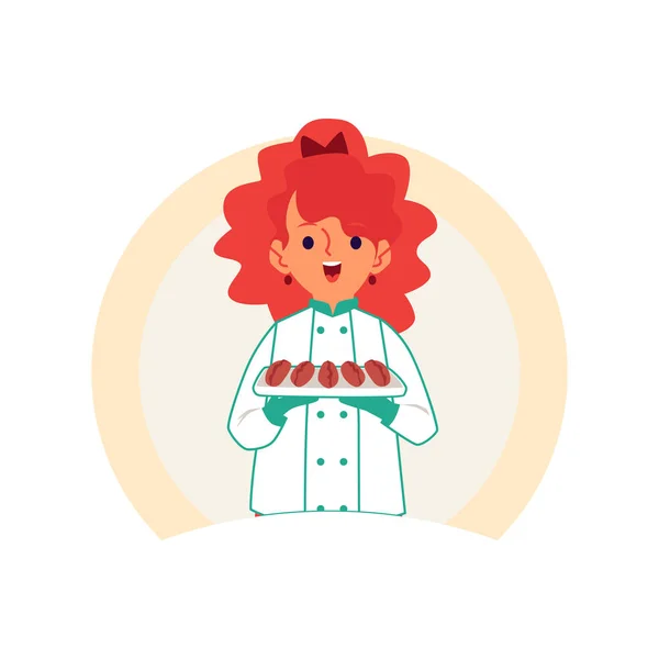 La piccola ragazza rossa caucasica porta o tiene torte e pasticcini su un vassoio . — Vettoriale Stock