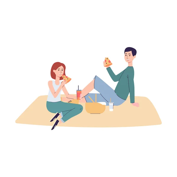Piquenique de casal - pessoas dos desenhos animados comendo comida sentada no cobertor — Vetor de Stock