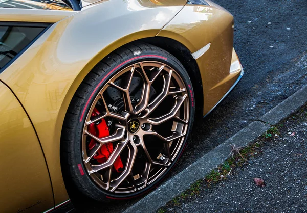 Front Wheel Lamborghini Huracan Performante — Stock Photo, Image