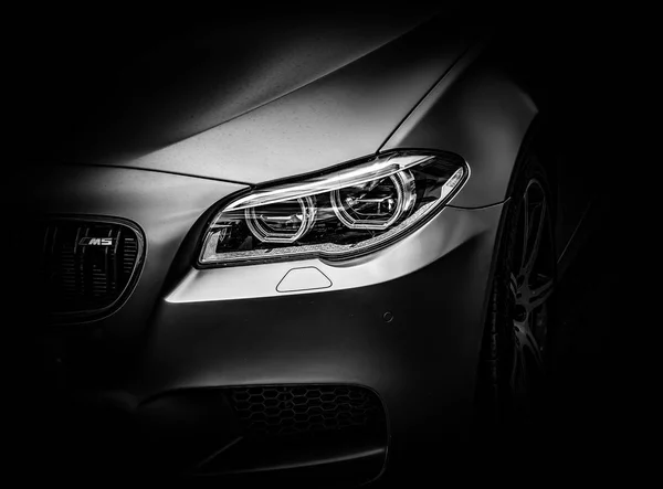 Luz Frontal Moderno Carro Luxo Bmw F10 — Fotografia de Stock