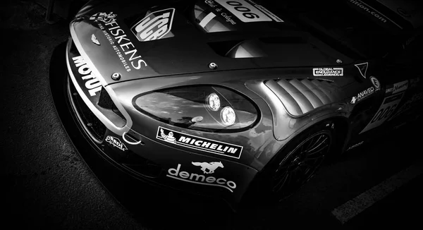 Přední Světlomet Mans Aston Martin Dbr9 Závodní Auto — Stock fotografie