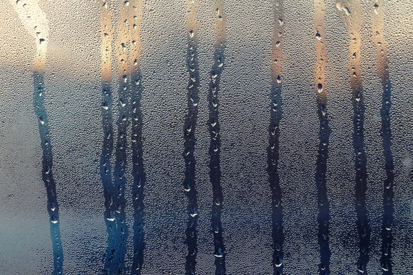 Vernebeltes Glas Vor Dem Hintergrund Des Sonnenaufgangs — Stockfoto