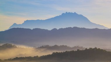 Görkemli Mount Kinabalu, Sabah, Borneo