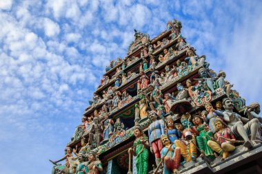 Heykel, Mimarlık ve semboller, Singapore, Sri Mariamman Tapınağı, Singapur Hindu Tapınağı olan en eski bir Hindu Tapınağı. 