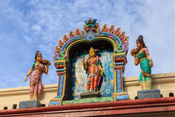 Rzeźbę Architekturę Symbole Hinduistycznej Świątyni Singapurze Świątynia Sri Mariamman Singapur — Zdjęcie stockowe