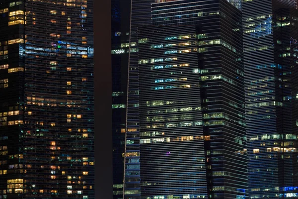 Extremo Zoom Edificios Negocios Escena Nocturna Singapur Singapur Paisaje Urbano — Foto de Stock