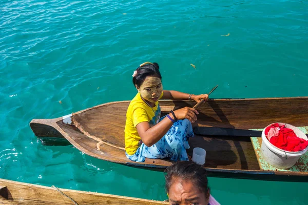 Semporna Sabah Malaysia Circa April 2017 Unidentified Local Bajau Laut — Stock Photo, Image