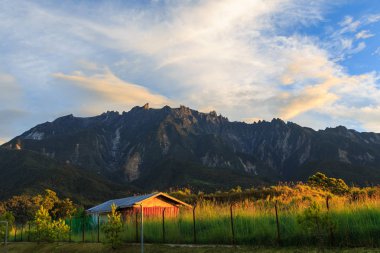 Mount Kinabalu formunu görüntüle hayal dünyası Resort, Kundasang, Sabah, Borneo