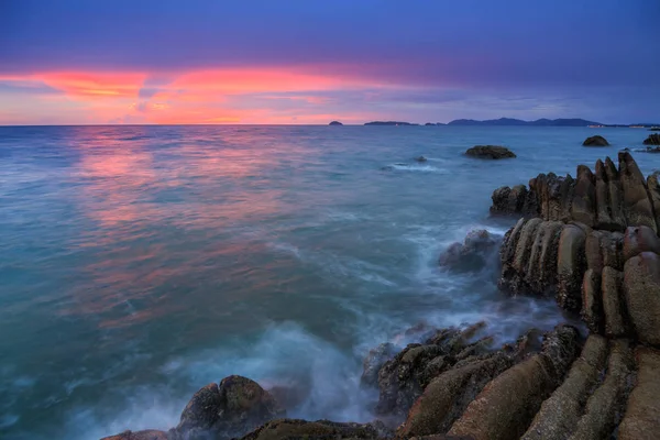 Increíble Hermosa Naturaleza Del Atardecer Sobre Mar Con Twilight Sky — Foto de Stock