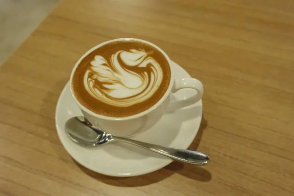 Cappuccino Tazza Caffè Latte Arte Con Superficie Forma Cuore Vista — Foto Stock