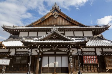 Hokkaido, Japonya-Aralık 22, 2017:Landmark Noboribetsu Tarih Jidaimura tarihi köy Noboribetsu, Hokkaido Edo dönemi mimarisi tarzında, Hokkaido, Japonya kış aylarında burada.