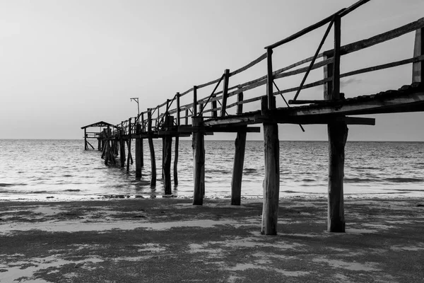 Astratto Vecchio Molo Legno Lunga Esposizione Durante Bel Tramonto — Foto Stock