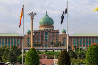 Putrajaya, Malezya - CIRCA JUNE, 2017: Perdana Putra, Malezya Başbakanlığı, Putrajaya. Putrajaya 'daki ana tepede yer alan ülke, Malezya federal hükümetinin bir kolu haline geldi.