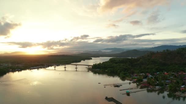 Luftaufnahme Der Schönen Harmonie Sonnenaufgang Farbe Gayang Tuaran Sabah Malaysia — Stockvideo