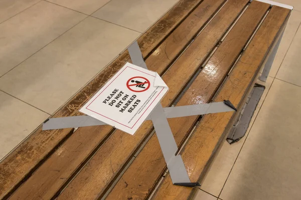 Sosyal mesafeler kırmızı ışıkta durmaz.