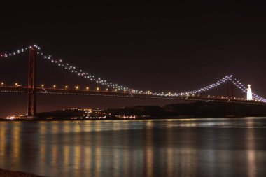 25 de Abril Köprüsü - Tagus Nehri - Lizbon - Portekiz