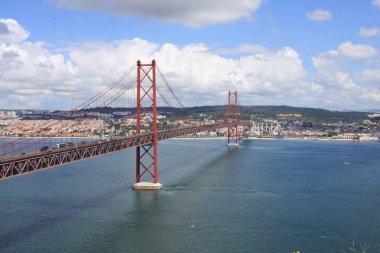 25 de Abril Köprüsü - Tagus Nehri - Lizbon - Portekiz