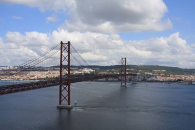 25 de Abril Köprüsü - Tagus Nehri - Lizbon - Portekiz