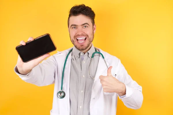 Portrait Handsome Doctor Man Wearing Medical Uniform Holding Hands Cell — Stock Photo, Image