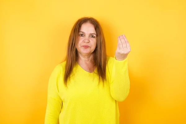 Beautiful Mature Woman Doing Italian Gesture Frowning Being Displeased Confused — Stock Photo, Image