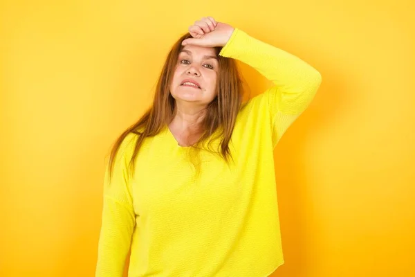 Beautiful Mature Woman Making Fun People Fingers Forehead Doing Loser — Stock Photo, Image