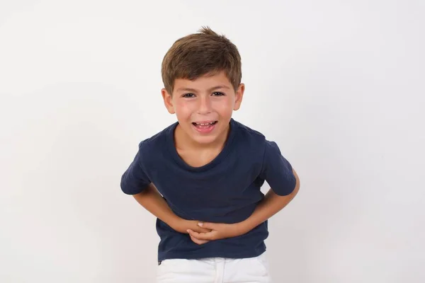 Vacker Pojke Bär Casual Shirt Stående Över Isolerad Vit Bakgrund — Stockfoto