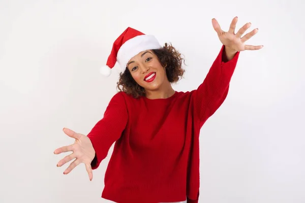 Woman Santa Claus Hat Curly Hair Looking Happy Studio White — Stock Photo, Image