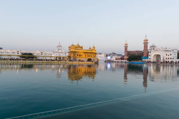 Templo Dorado Amritsar Punjab India Icono Más Sagrado Lugar Culto — Foto de Stock